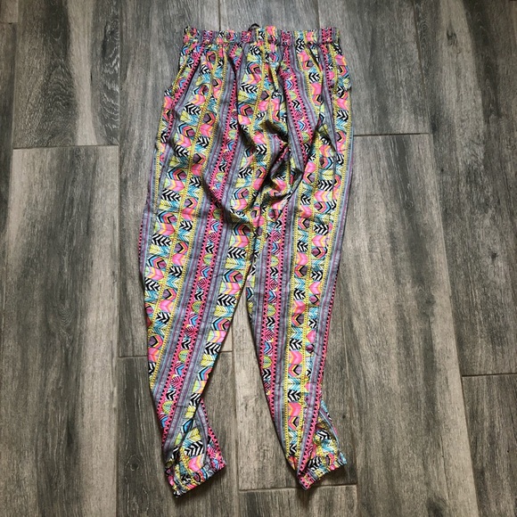 CNY by Cynthia Mehra Funky Pattern Satin Pants - Picture 3 of 4